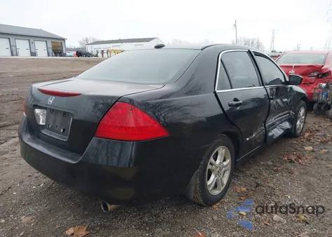 2006 Honda Accord 2.4 Ex z USA, uszkodzony, nr VIN 1HGCM56856A171911